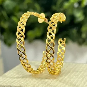 Brinco argola média vazada