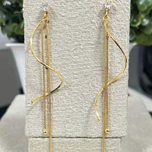 Brinco veneziana com fio