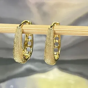 Brincos argola fosca fecho click