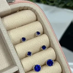Brincos trio ponto de luz azul