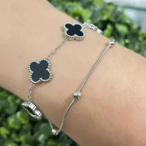 Pulseira dupla com trevo preto