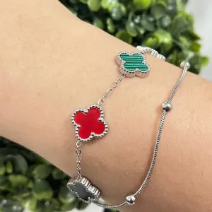 Pulseira dupla com trevos coloridos
