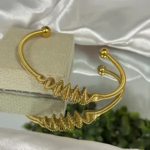 Bracelete de aço