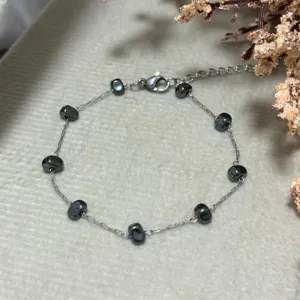 Pulseira com pedrinhas