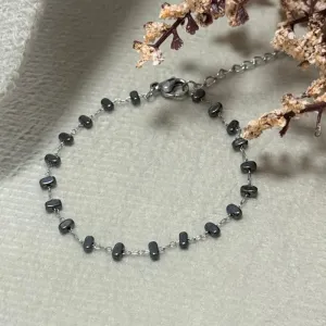 Pulseira com pedrinhas