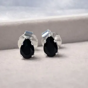 Brinco gota pedra preta