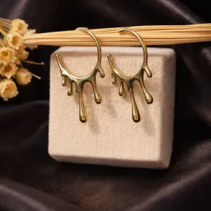 Brincos de argola gelo derretido