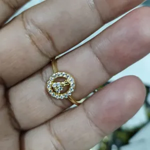 Anel N.Senhora Aparecida  com pedras cravejadas