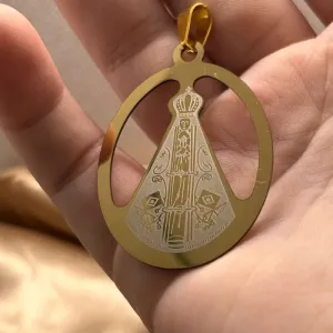 Pingente em aço dourado N senhora Aparecida