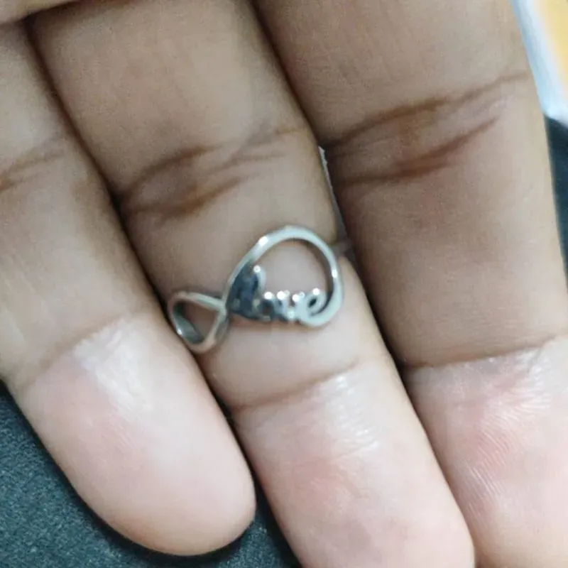 Anel de aço símbolo do infinito