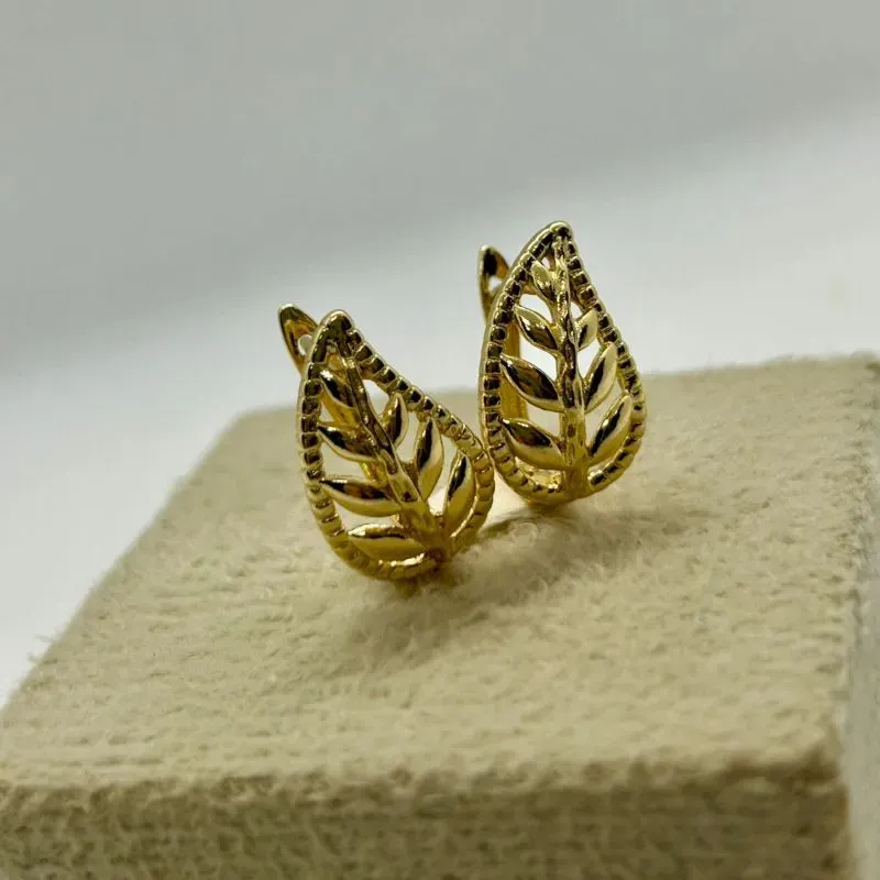 Brinco folha fecho clikc