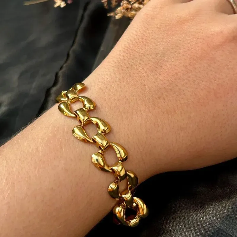 Pulseira larga com extensor