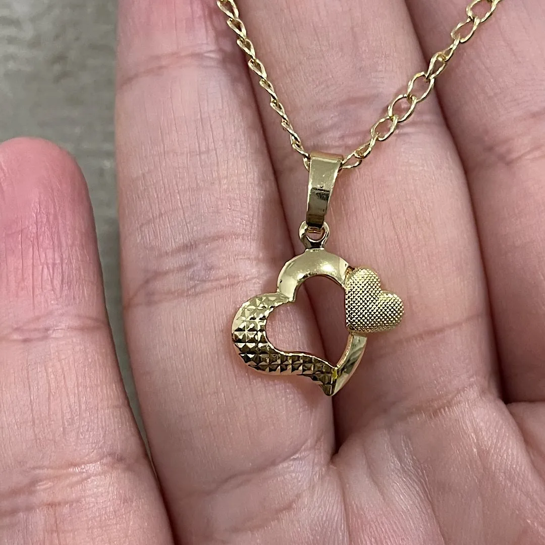 Corrente com pingente dois corações