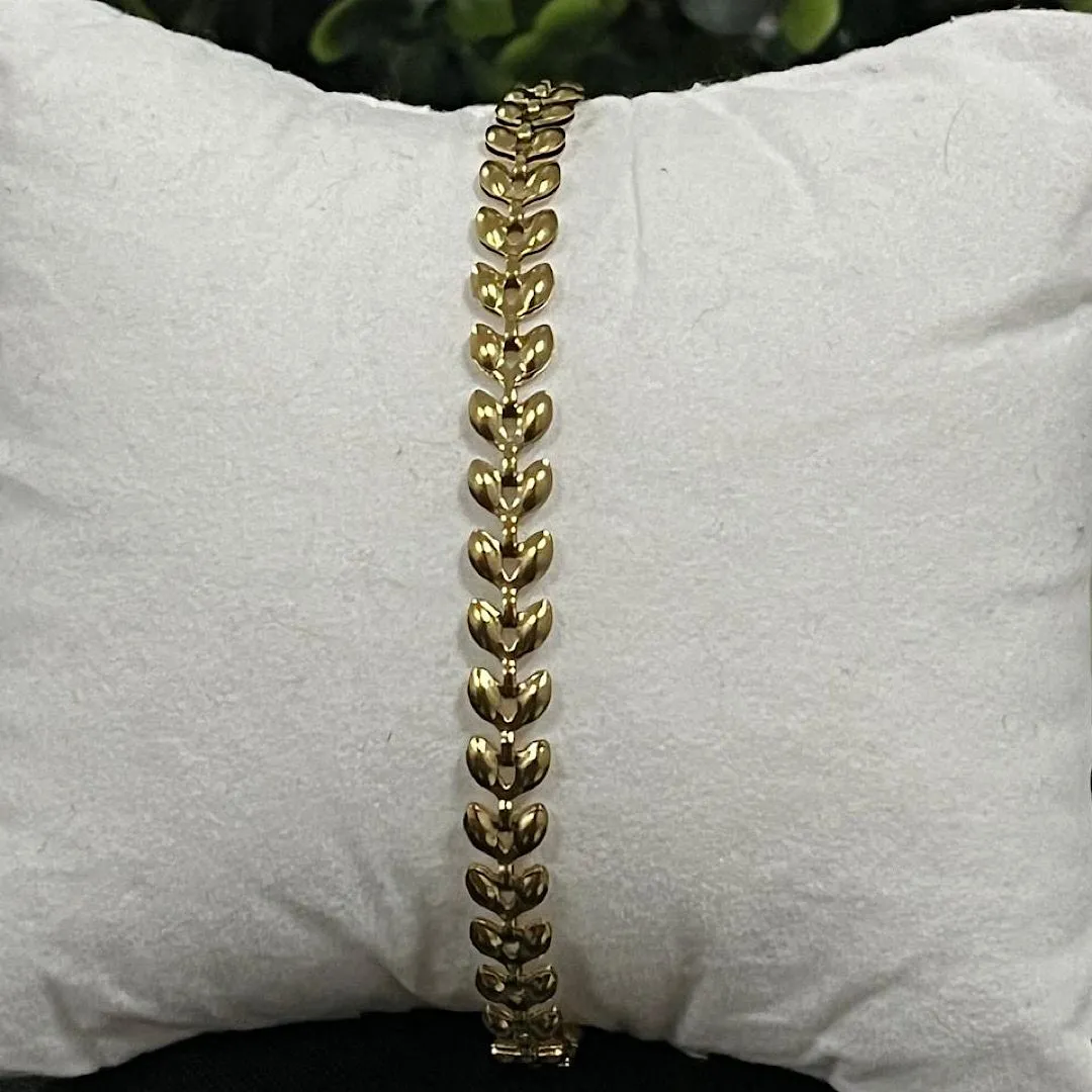 Pulseira com folhinhas em aço dourado