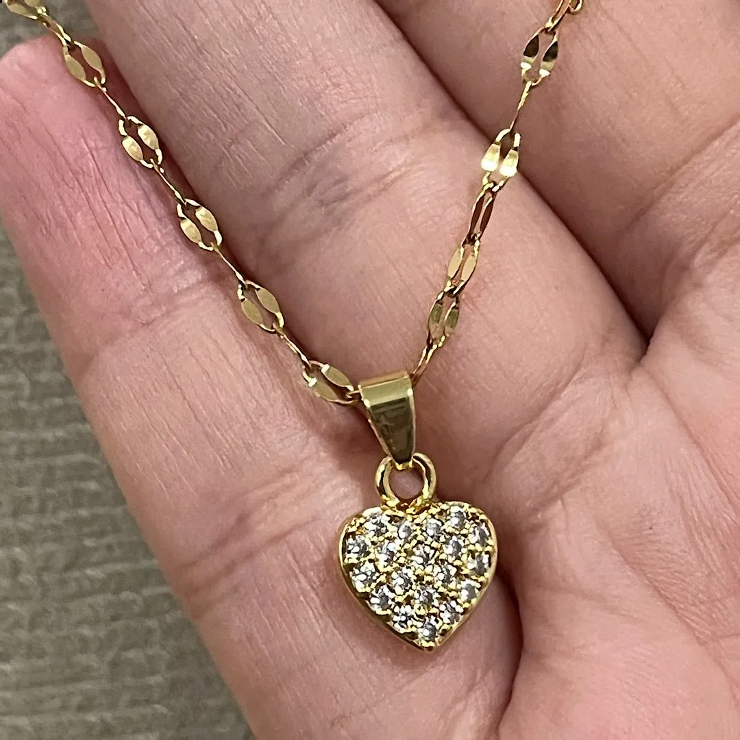 Colar elo com pingente coração cheio no aço