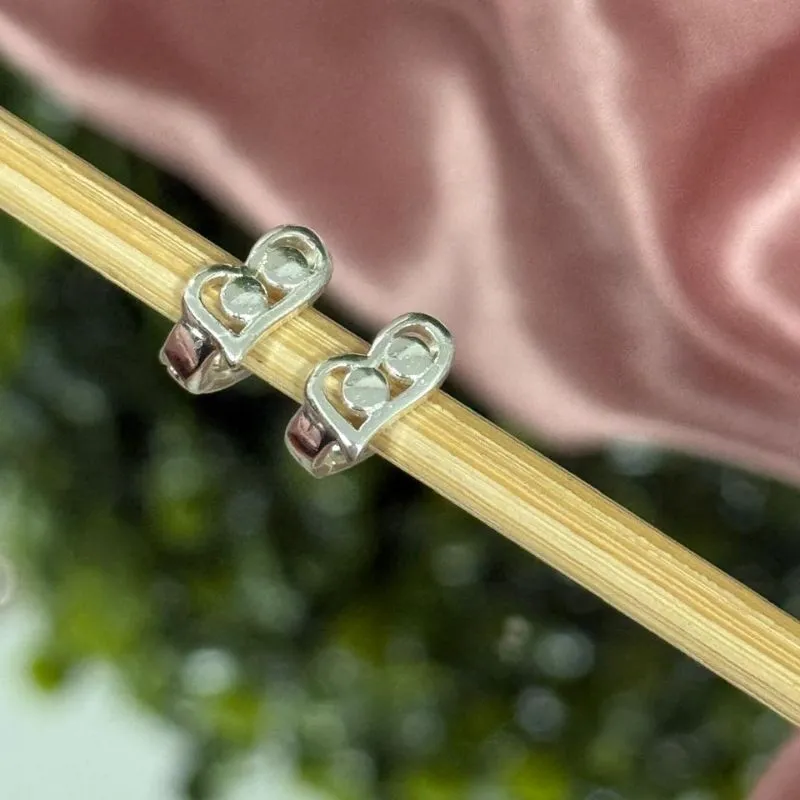 Brincos argola coração click