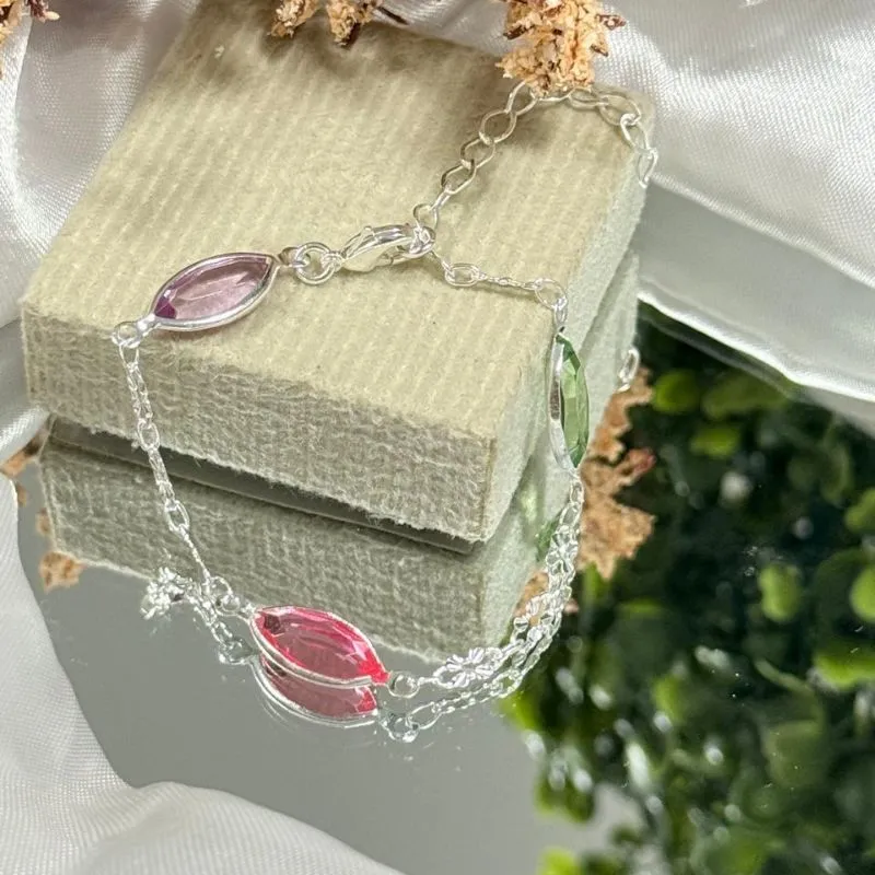 Pulseira com pedras coloridas