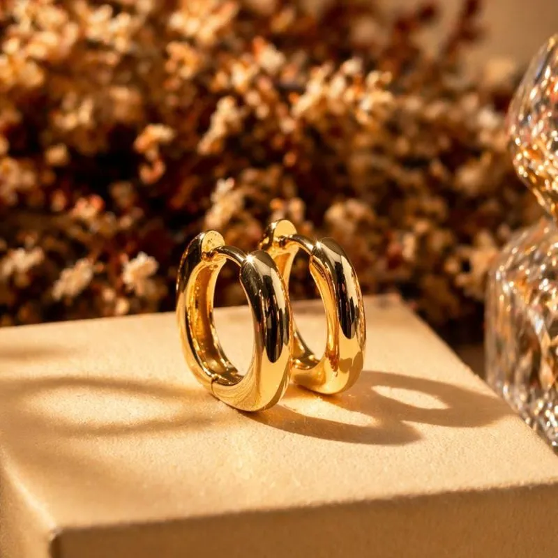 Brinco argola quadrada fecho clic