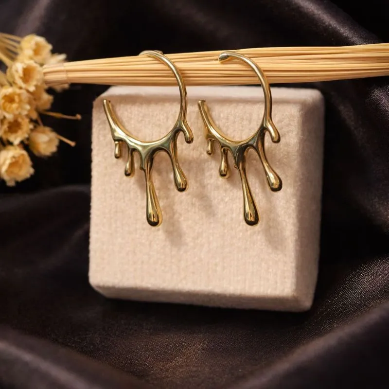 Brincos de argola gelo derretido