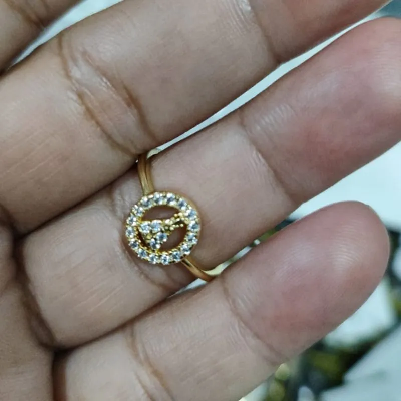Anel N.Senhora Aparecida  com pedras cravejadas